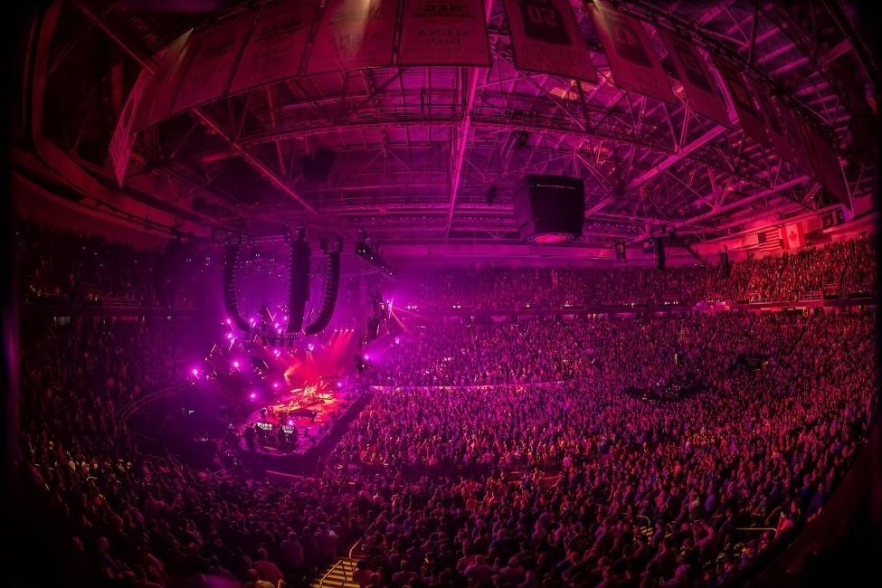 The Aquarium episode 112.  2 hours of live Phish – Albany benefit shows